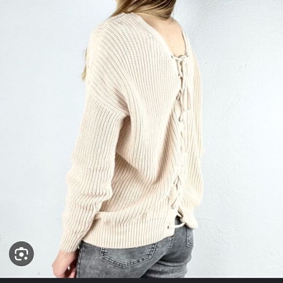 Cotton on cream lace up back sweater size L - Picture 2 of 9
